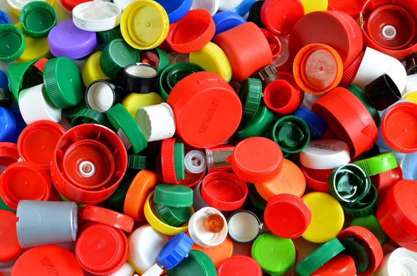 viele Plastikdeckel zum Recyceln - Foto, Bild
