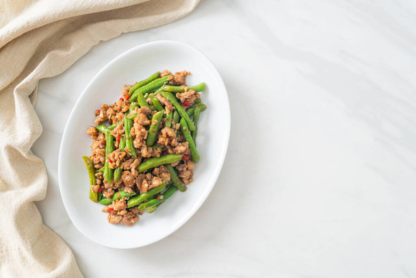 stir-fried french bean or green bean with minced pork - Asian food style - Foto, immagini