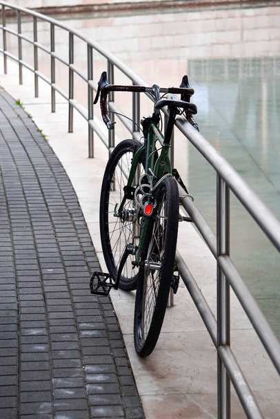 modalità di trasporto in bicicletta in città  - Foto, immagini