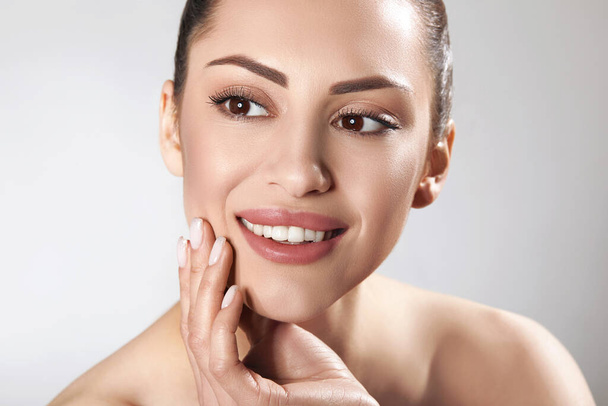 Beauty woman healthy happy smile clean skin. Skin care. - Fotó, kép