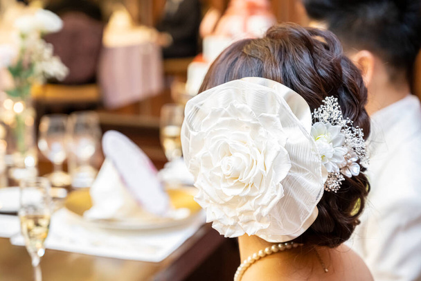 Bride's hair ornament at a wedding reception - Zdjęcie, obraz