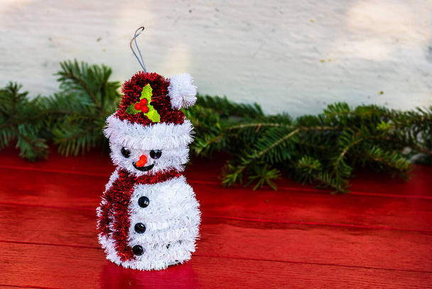 Mevsimlik dekorasyon ve süslemelerle Noel kompozisyonu - Fotoğraf, Görsel