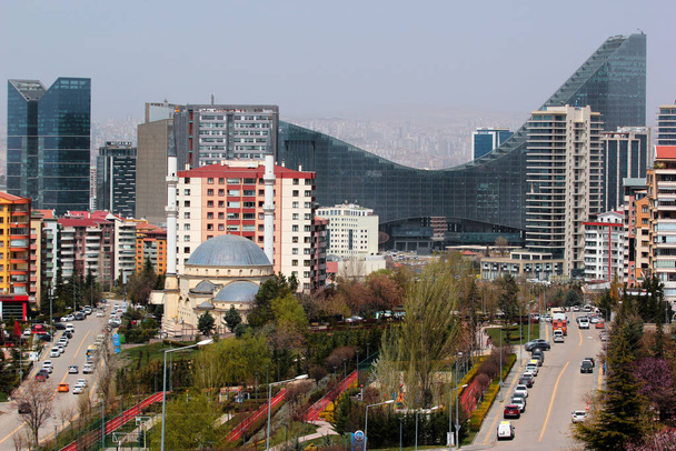 Ankara, Turkey - April 18, 2022: Cankaya Sogutozu district of Ankara. YDA center, modern office and commercial building, is the new symbol of the city. - Foto, afbeelding