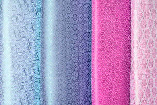 tono de sombra colores adornos patrones de tejidos de seda tailandeses
 - Foto, imagen