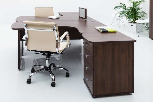 desks and leather chairs - Valokuva, kuva