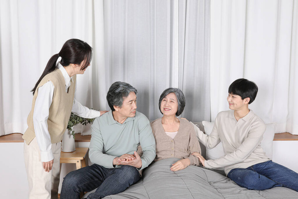 Asian Korean Family Grandma and Grandchildren - Fotó, kép