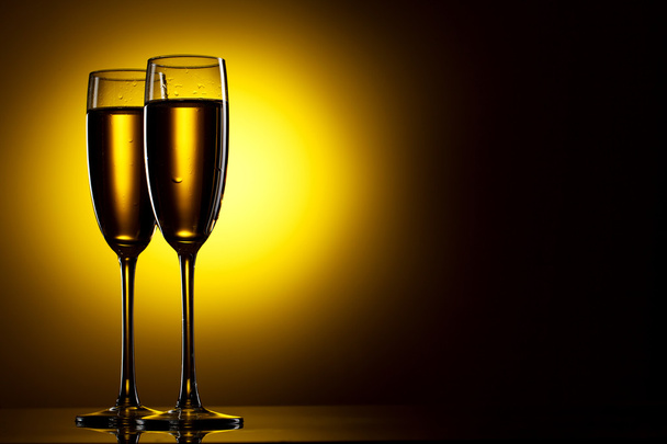 Pair of champagne flutes - Zdjęcie, obraz