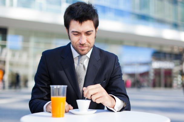 Businessman  drinking coffee - Фото, зображення