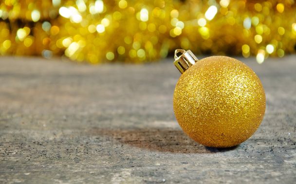 Gold Christmass ball - Фото, зображення