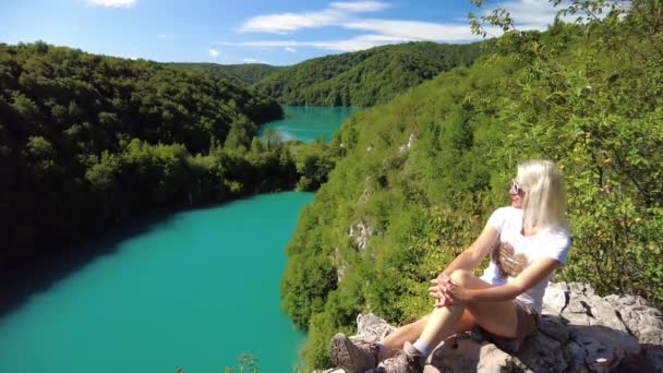 panoraama vesiputouksilla Plitvice järvien kansallispuisto - Materiaali, video