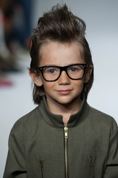 Dillonger Clothing preview at petite PARADE Kids Fashion Week - Φωτογραφία, εικόνα