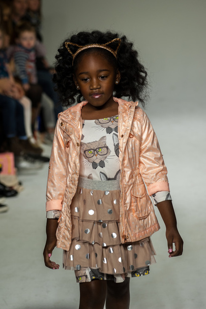 Clarks preview at petite PARADE Kids Fashion Week - Фото, изображение