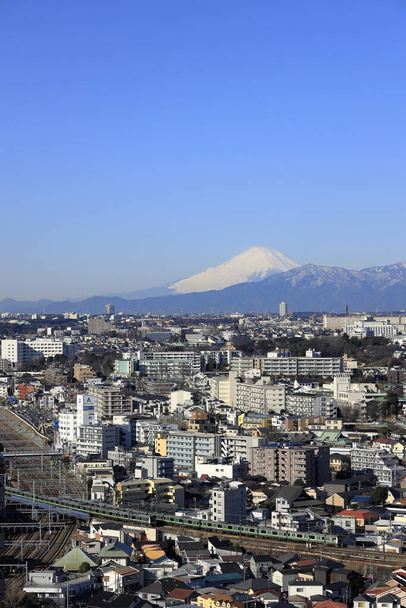 Mt. Línea Fuji y Yokohama, vista desde Yokohama, Kanagawa, Japón (invierno) - Foto, Imagen