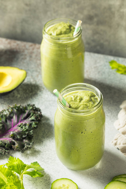 Healthy Organic Detox Green Smoothie with Kale Spinach and Cucumbers - Zdjęcie, obraz