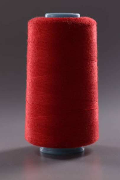 High quality bright thread for dressmaking, hobby, tailoring or atelier - 写真・画像