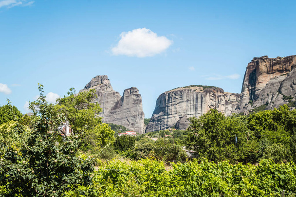 Panoramic view of Mount Meteora from the city of Kalambaka in Greece. - 写真・画像