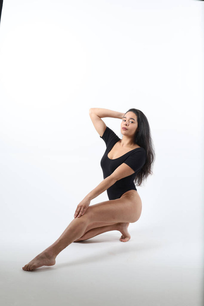 Photoshoot of a Salvadorean Model in the studo - Foto, afbeelding