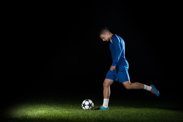 Soccer Player Doing Kick With Ball - Foto, Imagem