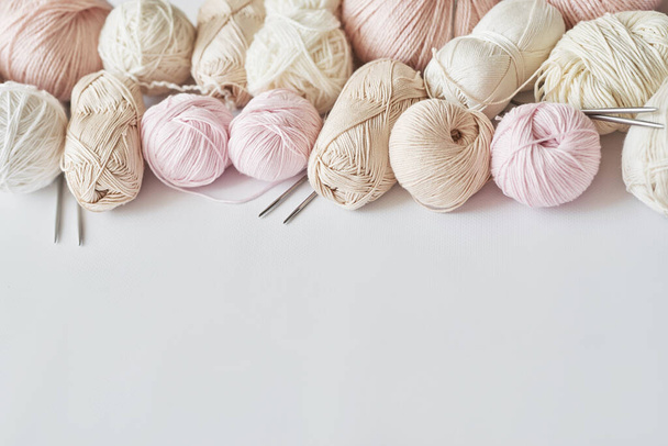 Skeins of yarn, knitting needles, accessories for knitting. Handmade, hobby. - Fotografie, Obrázek