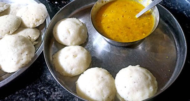 Rava Idly sambar or Idli with Sambhar Popular South Indian breakfast - Foto, Imagen