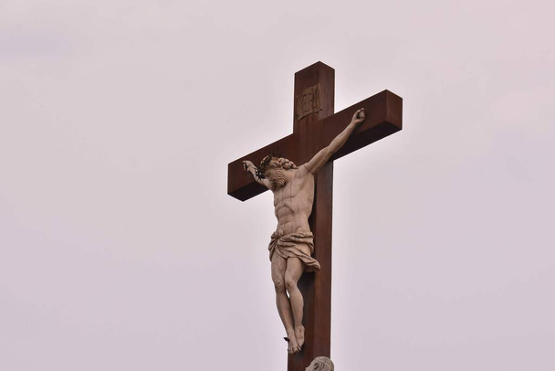 Foto van een klassiek christelijk standbeeld  - Foto, afbeelding