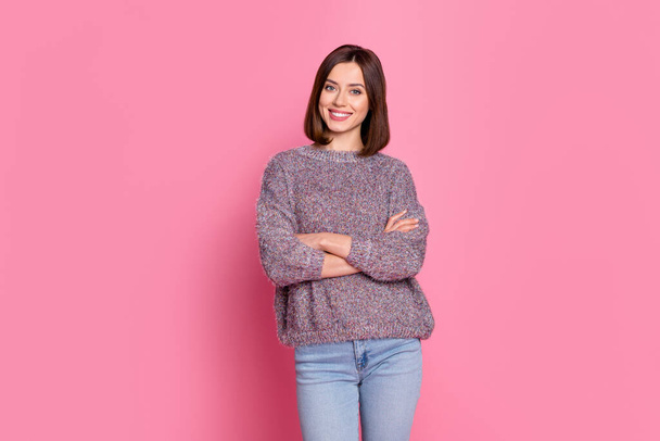 Portrait of attractive cheerful brown-haired teen girl folded arms isolated over pink pastel color background - Φωτογραφία, εικόνα