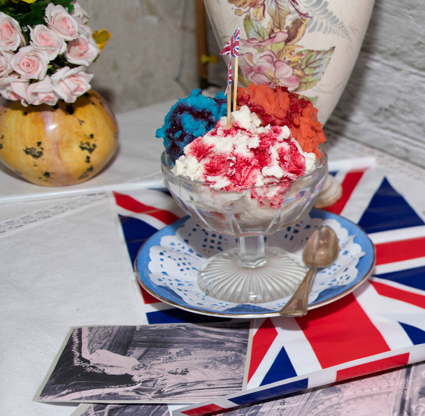 Queen Elizabeth Platinum Giubileo Celebrazioni Vintage tea party  - Foto, immagini