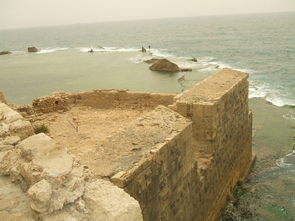 Beach rovine di una fortezza, Old Acre o Akko città, Israele, Medio Oriente
 - Foto, immagini