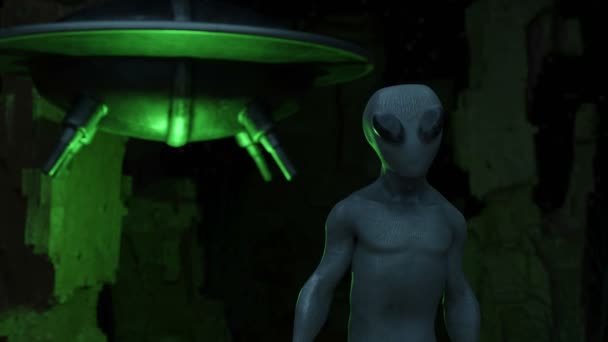 alien standing around loop - Кадры, видео