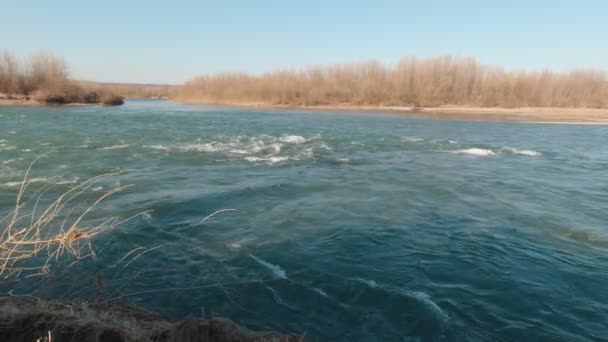 Strong River Flow Slow Motion - Video, Çekim
