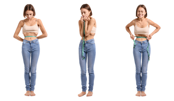 白い背景に測定テープで若いスキニー女性のセット。拒食症の概念 - 写真・画像