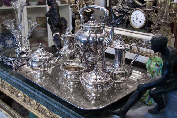 Set da tè in argento antico
 - Foto, immagini