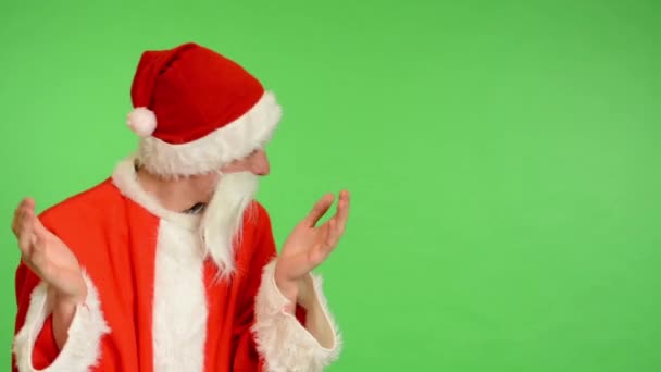 Santa claus - zielony ekran - studio - santa claus jest zaskoczony - Materiał filmowy, wideo