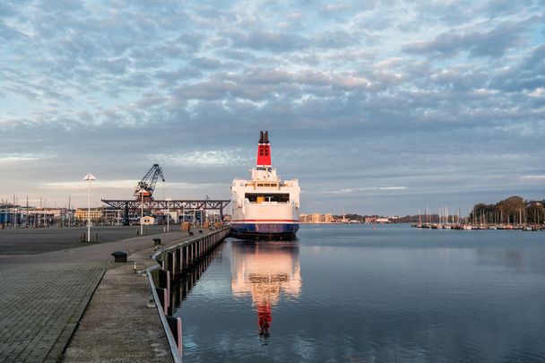 Puerto de Rostock
 - Foto, imagen
