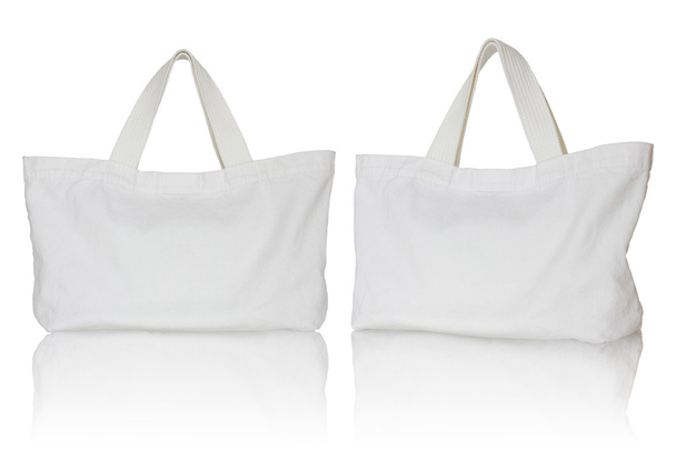 Bolso de tela blanco sobre fondo blanco
 - Foto, imagen