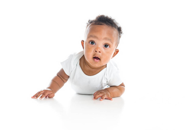 five month old African American baby boy on studio white - Foto, Imagen