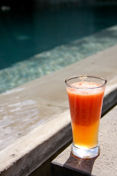 Bebidas de soco de sol, praia e frutas
 - Foto, Imagem