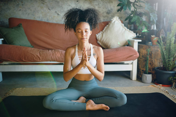 Medituji, protože mě to udržuje při smyslech - Fotografie, Obrázek