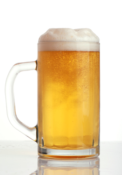 Vaso de cerveza primer plano
 - Foto, Imagen