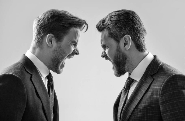 arguing businesspeople. dissatisfied men discuss failure. colleagues have disagreement conflict. - Photo, Image