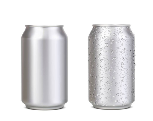 Realistic can with water drops, silver beer, soda, lemonade, juice or coffee and energy drink can, vector mockup. Aluminium can with water drops or aluminum tin bottle of beverage, isolated 3d object - Vector, Image