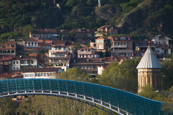 Άποψη του ιστορικού κέντρου της Τιφλίδας. Τουριστικό αξιοθέατο της Γεωργίας.  - Φωτογραφία, εικόνα