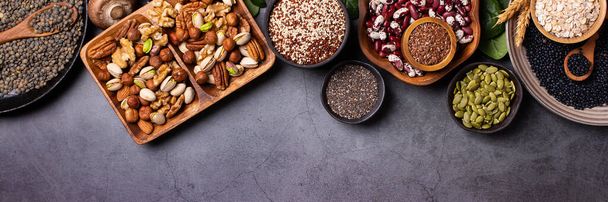 Variety of vegan, plant based protein food, legumes, lentils, beans - Foto, Imagem