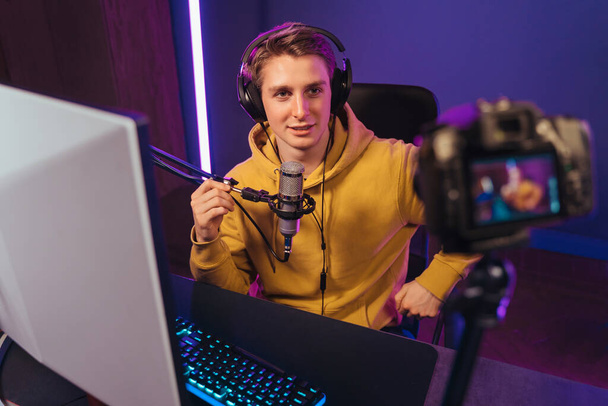 Pro gamer recording video live stream while playing computer games - Fotografie, Obrázek