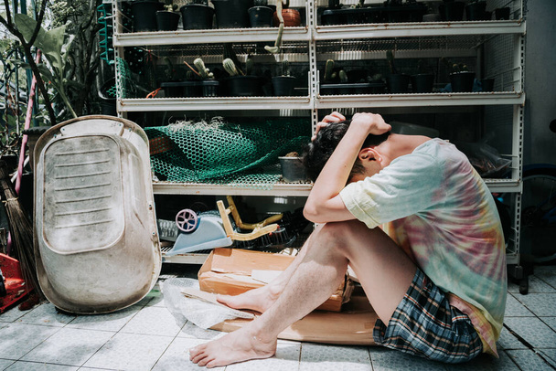 Obdachloser schläft auf der Straße, Bangkok Thailand. - Foto, Bild