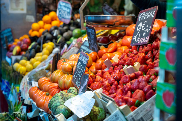 Colorful fresh ripe fruits and vegetables on farmers market in Malaga, Spain - Foto, Imagem