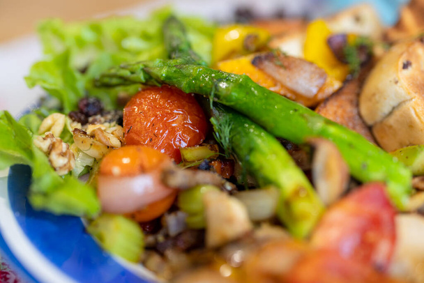 Roasted vegetable dish in restaurant - Foto, Imagen