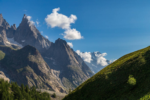 The beautiful Alps of the group of Monte Bianco - Φωτογραφία, εικόνα
