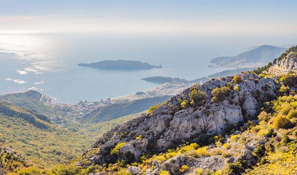 Panoramic view of the city of Budva, Montenegro. Beautiful view from the mountains to the Adriatic Sea - Foto, afbeelding