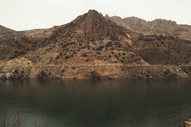 Landscape view of Euphrates and peaks - Foto, Imagen